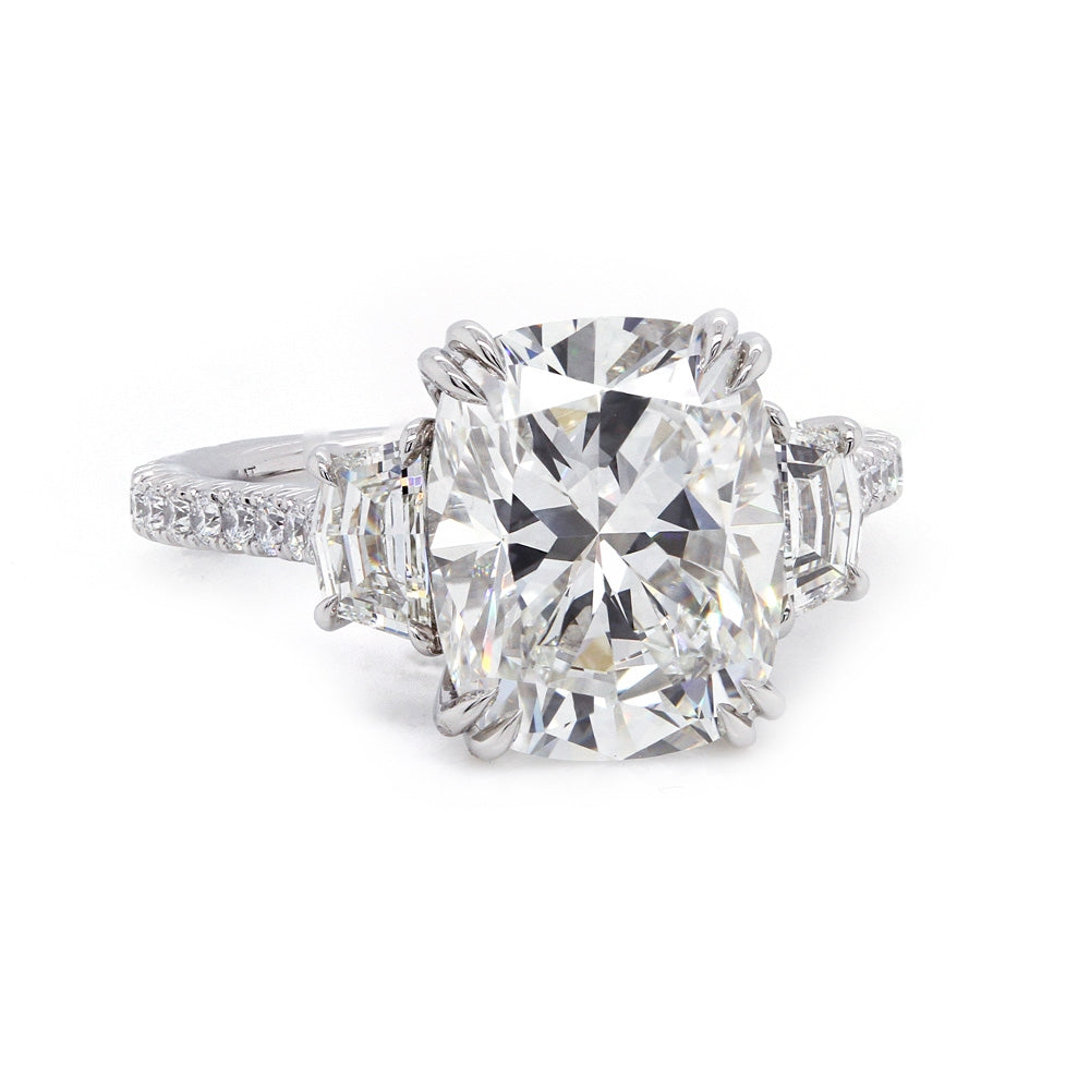 18k 3 Stone Diamond ring (3)